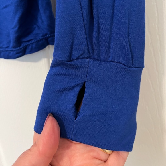 Nicole Miller Sport Split Back Top - Picture 7 of 14